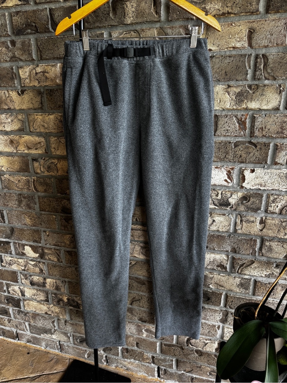 Patagonia Synchilla Fleece Pants Men’s M Gray Jogger Outdoor Hiking Gorpcore